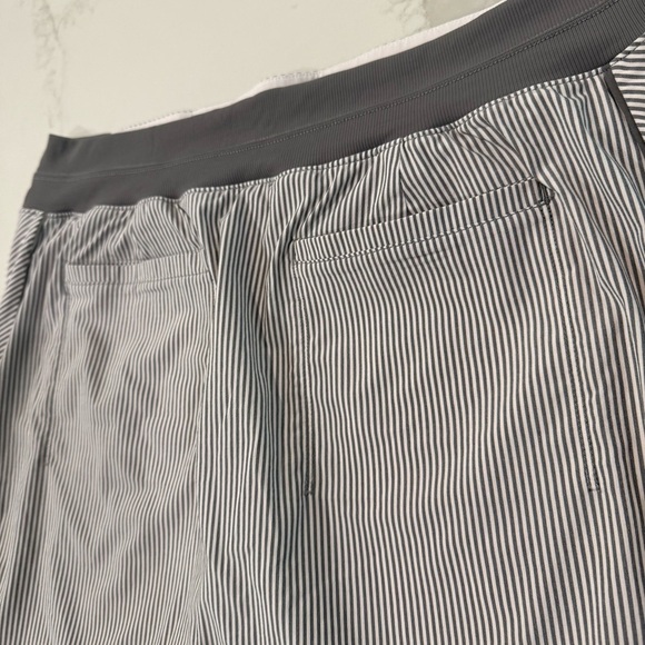 Athleta Brooklyn Textured Athletic Skort Women’s 14 Gray/White Striped Pockets - Picture 7 of 9